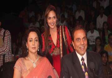 directing dharmendra was a challenge for me hema malini