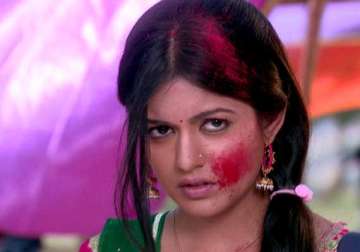 ek ghar banaunga story update poonam gets kidnapped