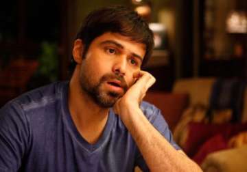 emraan adds quirky touch to jholuraam song video