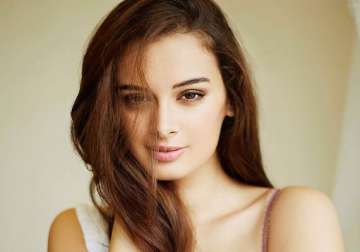 thanks to the makers of yeh jawaani.. for giving me the role evelyn sharma see pics