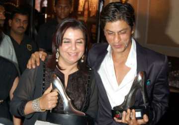 farah khan drops out shah rukh for happy new year next schedule