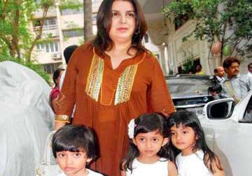 farah khan to celebrate her birthday at home