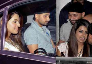 geeta basra and harbhajan singh spotted together again view pics