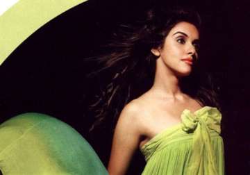 heroines should not get burdened with numbers game says asin