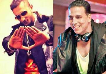 honey singh gifts akshay s shaukeen three songs