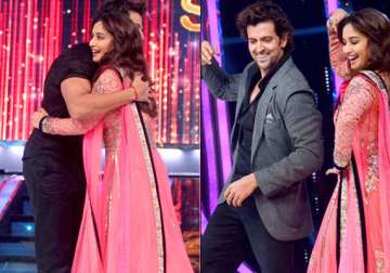 hrithik and madhuri s sizzling dance performance on jhalak see pics