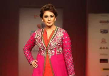 huma qureshi glams up at four day north east fest