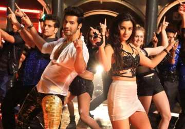humpty sharma ki dulhania collects rs 44.74 cr in five days