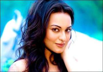 i am not here to be size zero but hero sonakshi sinha