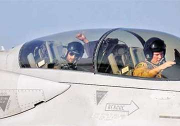 i m the only hero to fly a f 16 shahid kapur