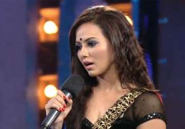 revealed sana khan is the 5th contestant of bigg boss 8 halla bol