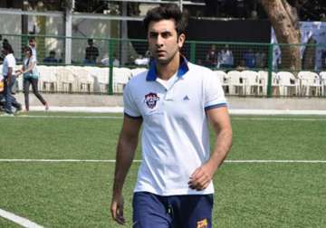 ranbir kapoor to watch cricket world cup matches during shoots