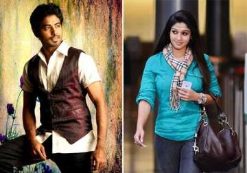 newcomer aari extremely happy to work with nayantara in night show