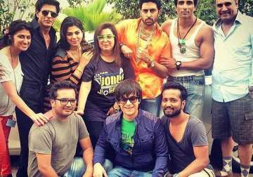 it s a picture wrap farah on hny