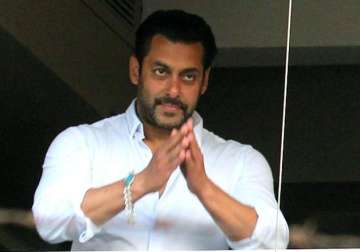 hero mints around rs 7 crore on day one salman thankful to audience