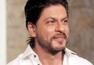 shah rukh khan hopes to impress kids with fan