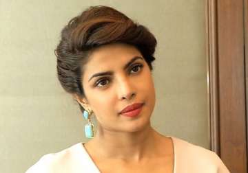 omg priyanka chopra comes out in support of dilwale bajirao mastani