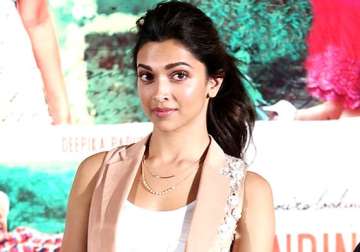 deepika padukone gets a piece of mind from the leading daily in cleavage controversy