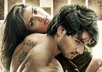 hero movie review sooraj and athiya s chemistry will get on your nerves
