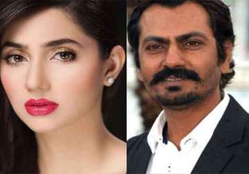raees director mocks rumours about mahira s sex scene with nawaz