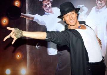 tiger shroff pays tribute to mj on teacher s day