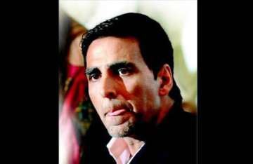 akshay kumar fined