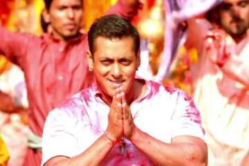 bajrangi bhaijaan teaser bollywood cheers for salman khan