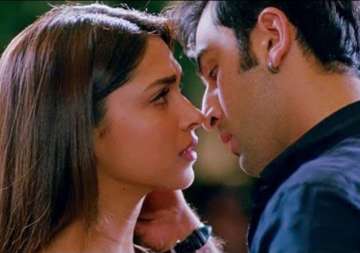 ouch deepika padukone shares details of her love making scene with ranbir kapoor