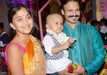vivek oberoi daughter s first picture out pic inside
