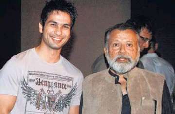 shahid kapur grows beard in papa s film