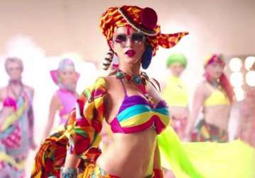 sunny leone in special cameo in luv u alia