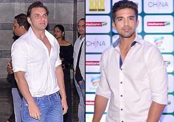 sohail khan saqib salim suniel shetty at ccl mumbai heroes after party see pics