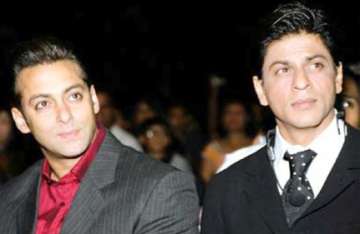 why make differences with srk a national issue asks salman