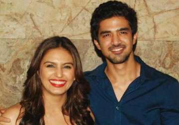 huma qureshi to share screen space with brother in oculus remake