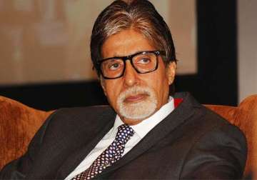 amitabh bachchan offers to promote road safety in maharashtra