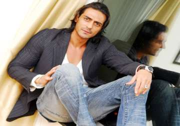 arjun rampal to promote discovery real heroes