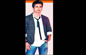 shahid to revisit childhood home and school in delhi s saket