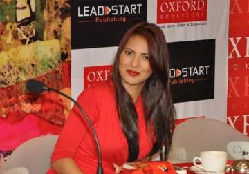 want to connect with hindi audience with bigg boss rochelle rao