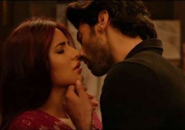 watch video katrina and aditya roy s intimate scenes from fitoor go viral