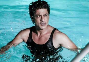 when a fan didn t want srk s autograph but a dip in his swimming pool