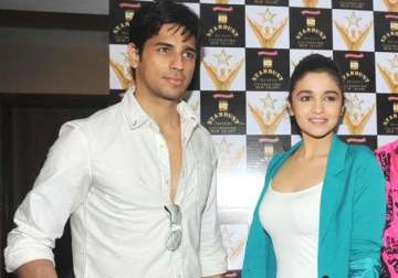 here s how sidharth malhotra reacted to alia bhatt s shaandaar