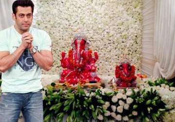 why all roads lead to salman s house during ganpati celebrations