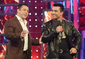 bigg boss halla bol ajaz khan kicked out of the show imam siddique might replace him