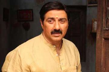 sunny deol in trouble police complaint filed for abuses in mohalla assi