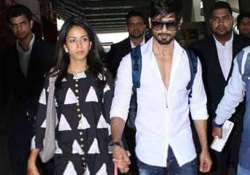 newlyweds shahid mira leaves for mumbai