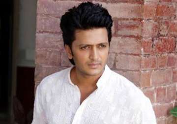 riteish deshmukh turns 36 bollywood pour wishes