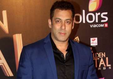 is salman khan miffed with bigg boss show makers for ignoring him watch video