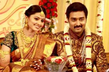 kollywood actress sneha pregnant expecting first child