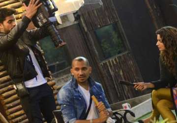 bigg boss 8 day 94 gautam and dimpy turn journalists grill housemates see pics