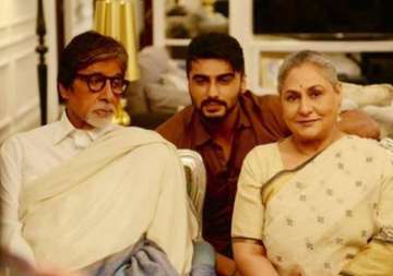 leaked amitabh and jaya bachchan s special scene in ki ka view pics